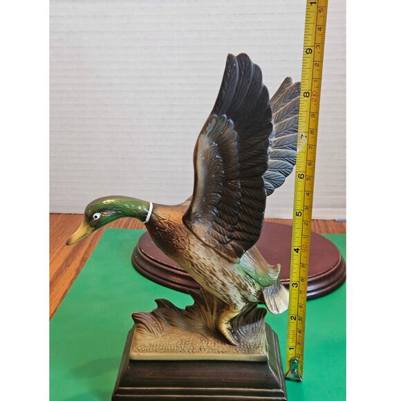 "Flight of the Mallard" Special Edition Porcelain Duck Figurine Birds in Flight - Picture 6 of 9